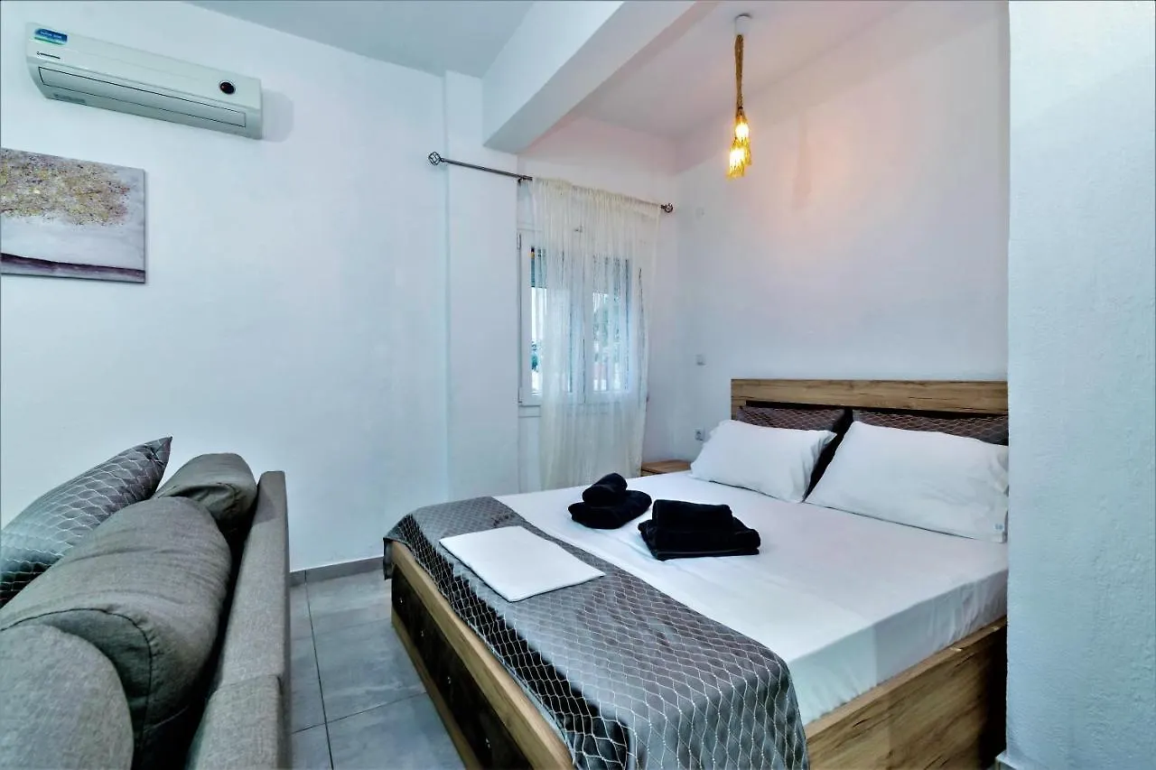 House Haratsi Apartment Kriaritsi