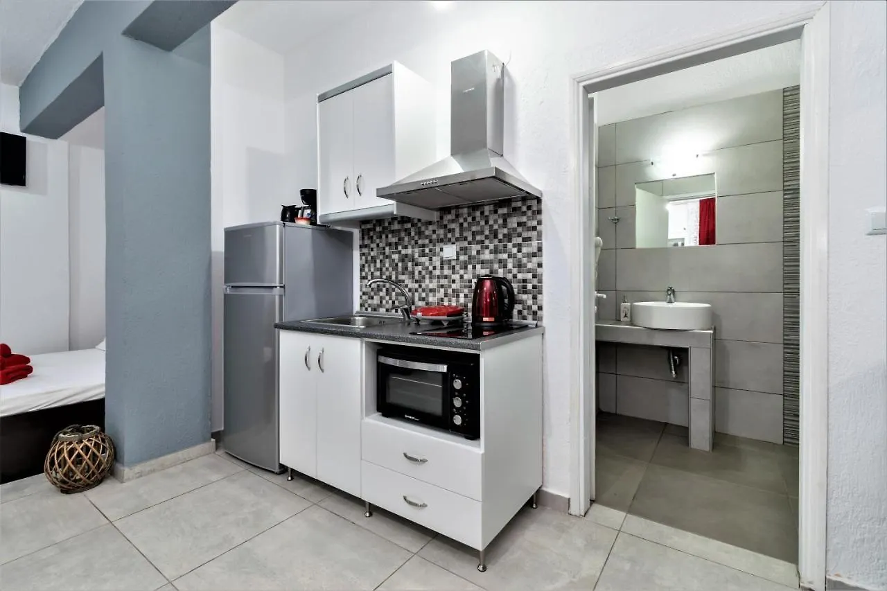 House Haratsi Apartment Kriaritsi